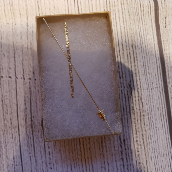 Hypoallergenic Gold crawler wrap earring - Picture 3 of 6